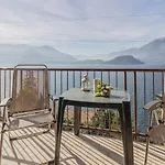 Apartment Patrizia's House Varenna
